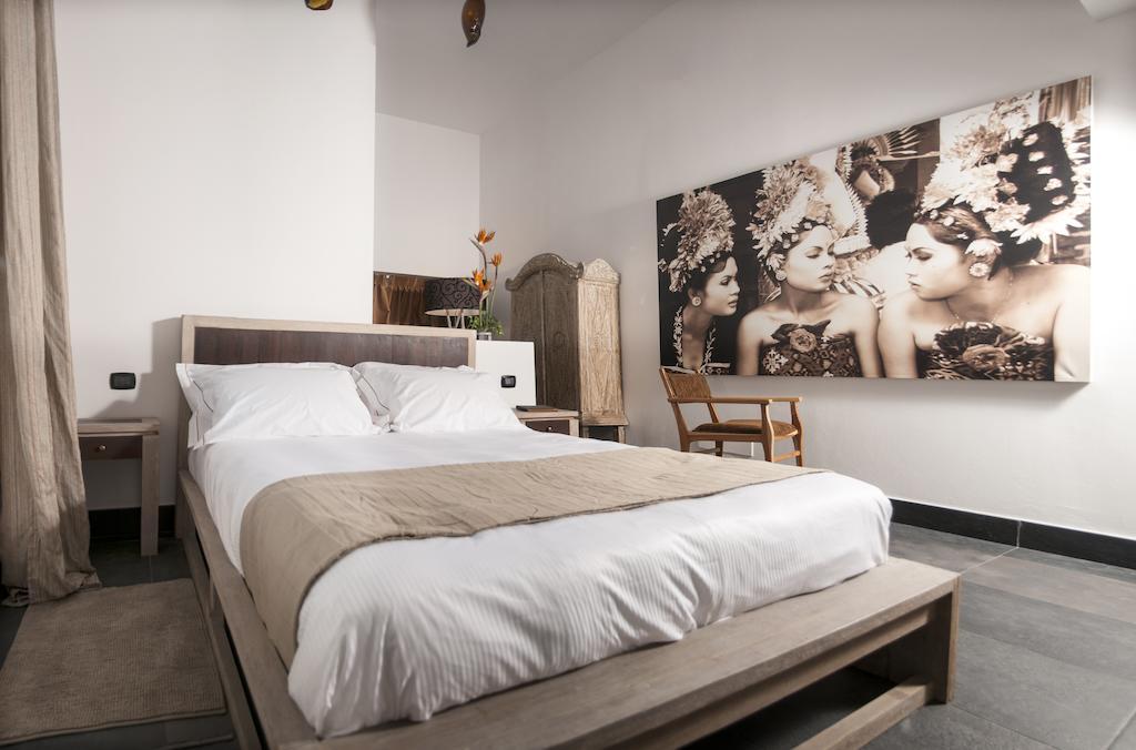Bed and Breakfast Seven Maze Charming House Бари Номер фото
