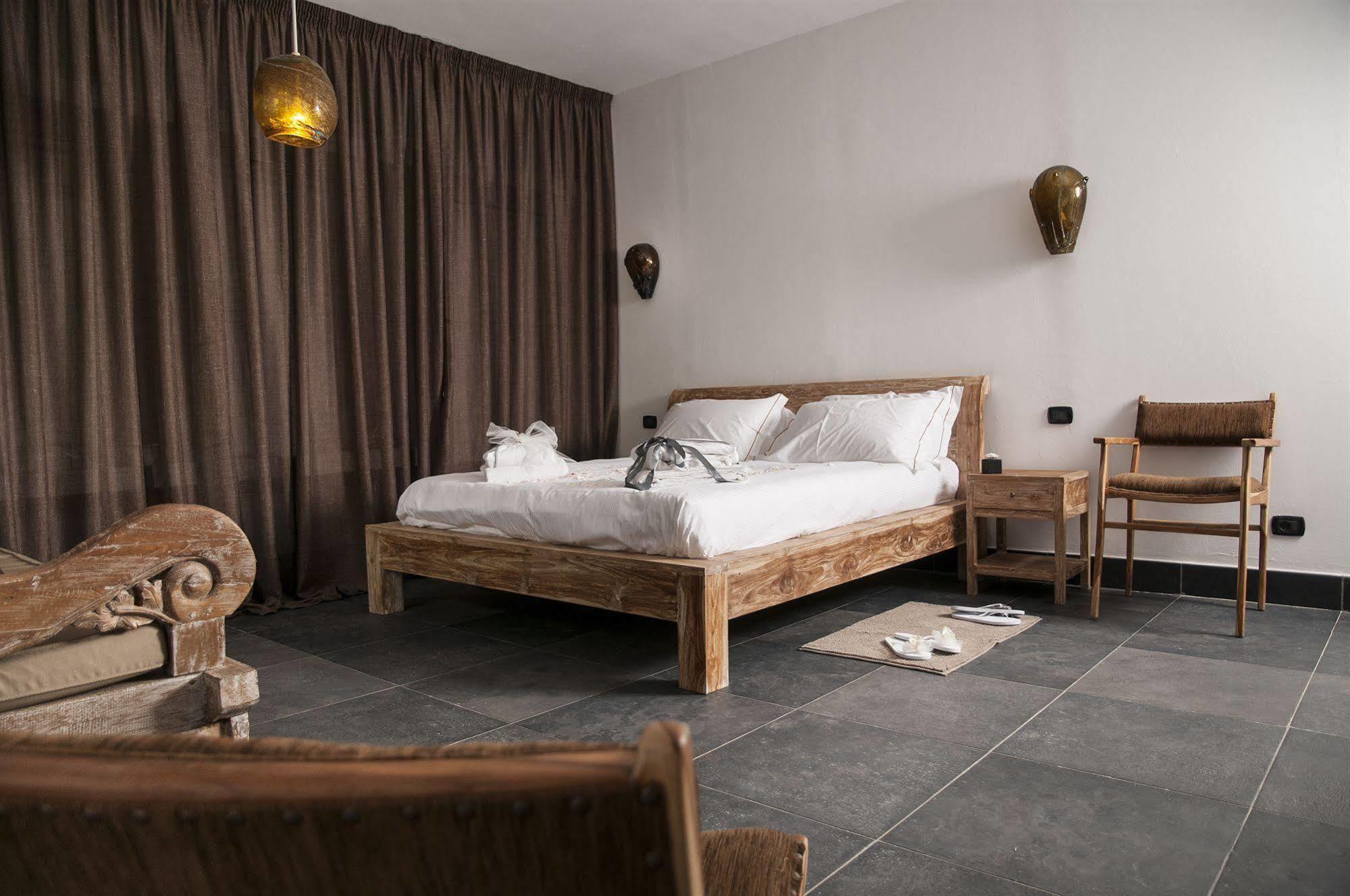 Bed and Breakfast Seven Maze Charming House Бари Экстерьер фото
